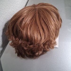 Sara Collection Color 27 Honey Blonde Women's Wig NWT Never Used